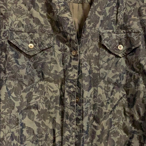 Rails floral blue chambray button down blouse - Picture 2 of 4